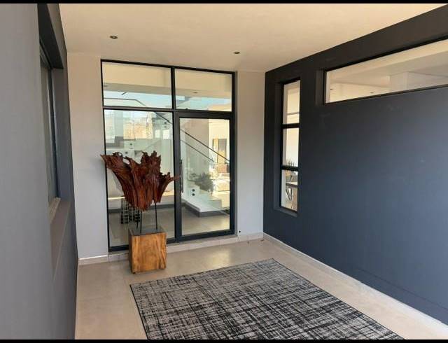 5 BEDROOM HOUSE FOR SALE IN FOUNTAINBROOK ESTATE